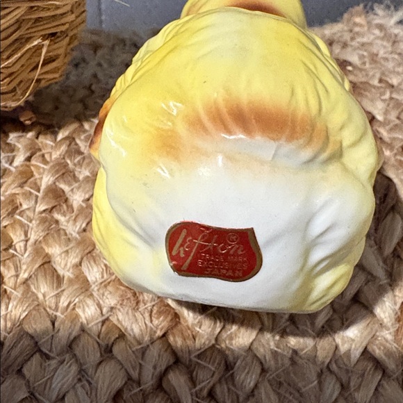 Vintage 1950Lefton PorcelainYellow Easter Chick and basket filled with carrots. - Picture 3 of 4